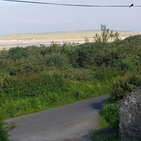 3br-sea View-fireplace-garden-free Parking Semesterbostad Falcarragh