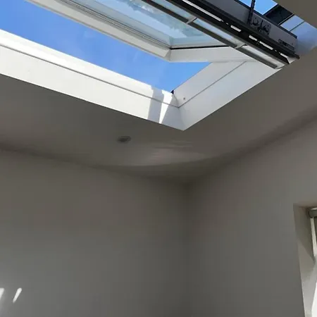 3br-sea View-fireplace-garden-free Parking 度假居 *