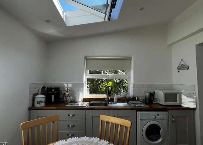 펜션 3br-sea View-fireplace-garden-free Parking 팔카라